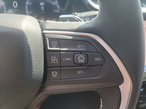 New 2026 Jeep Grand Cherokee Limited RWD image 31