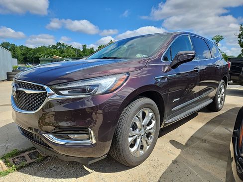 Used 2021 Buick Enclave Avenir w/ Avenir Technology Package AWD/4WD image 4