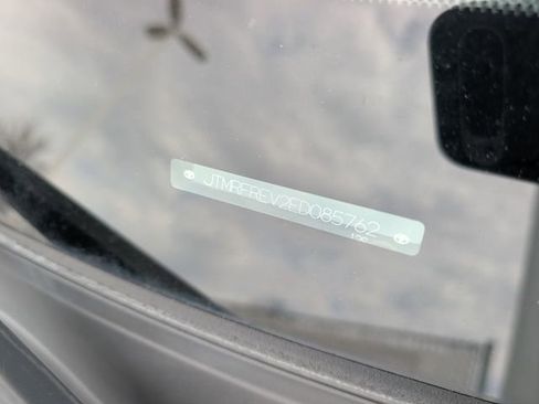 Used 2014 Toyota RAV4 XLE image 23