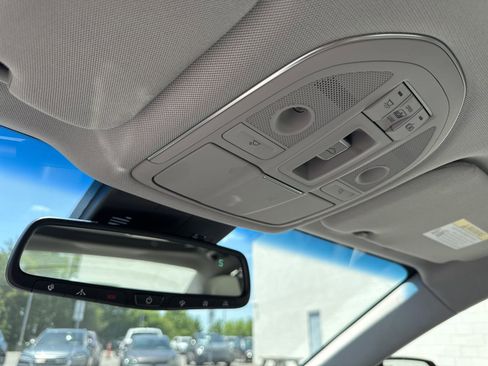 Used 2015 Hyundai Genesis 5.0 RWD image 28