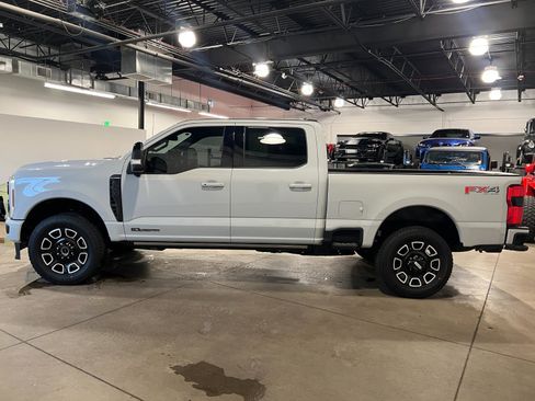 Used 2025 Ford F350 Platinum w/ FX4 Off-Road Package AWD/4WD image 6