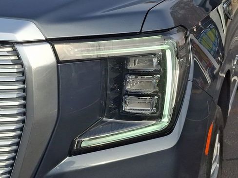 Used 2021 GMC Yukon XL Denali w/ Denali Ultimate Package image 9