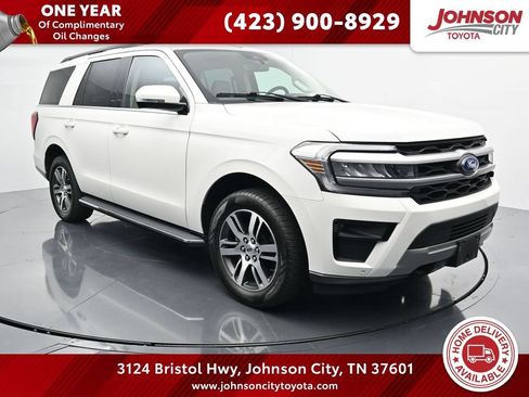 Used 2023 Ford Expedition XLT AWD/4WD image 1