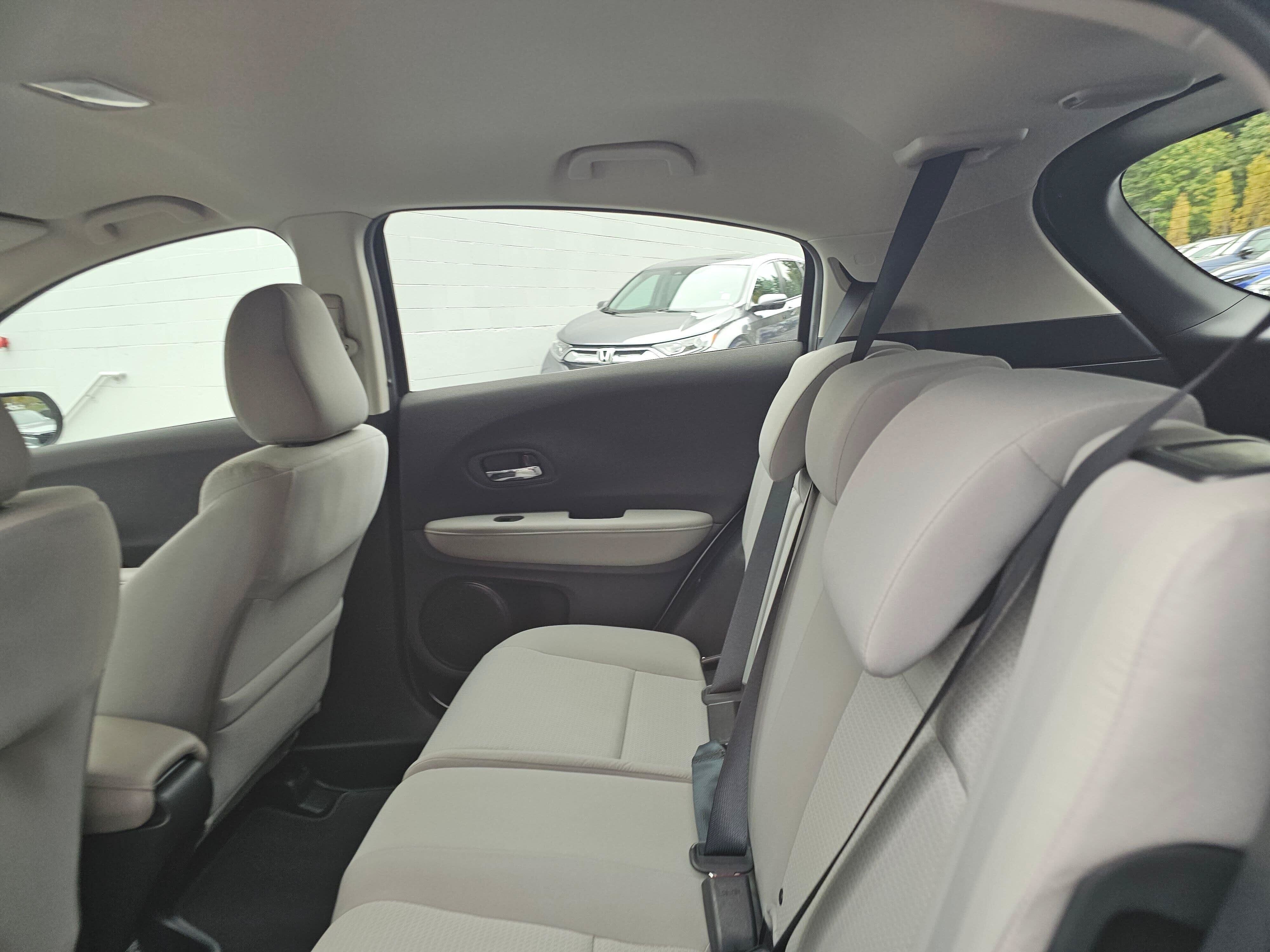 Used 2019 Honda HR-V LX image 21