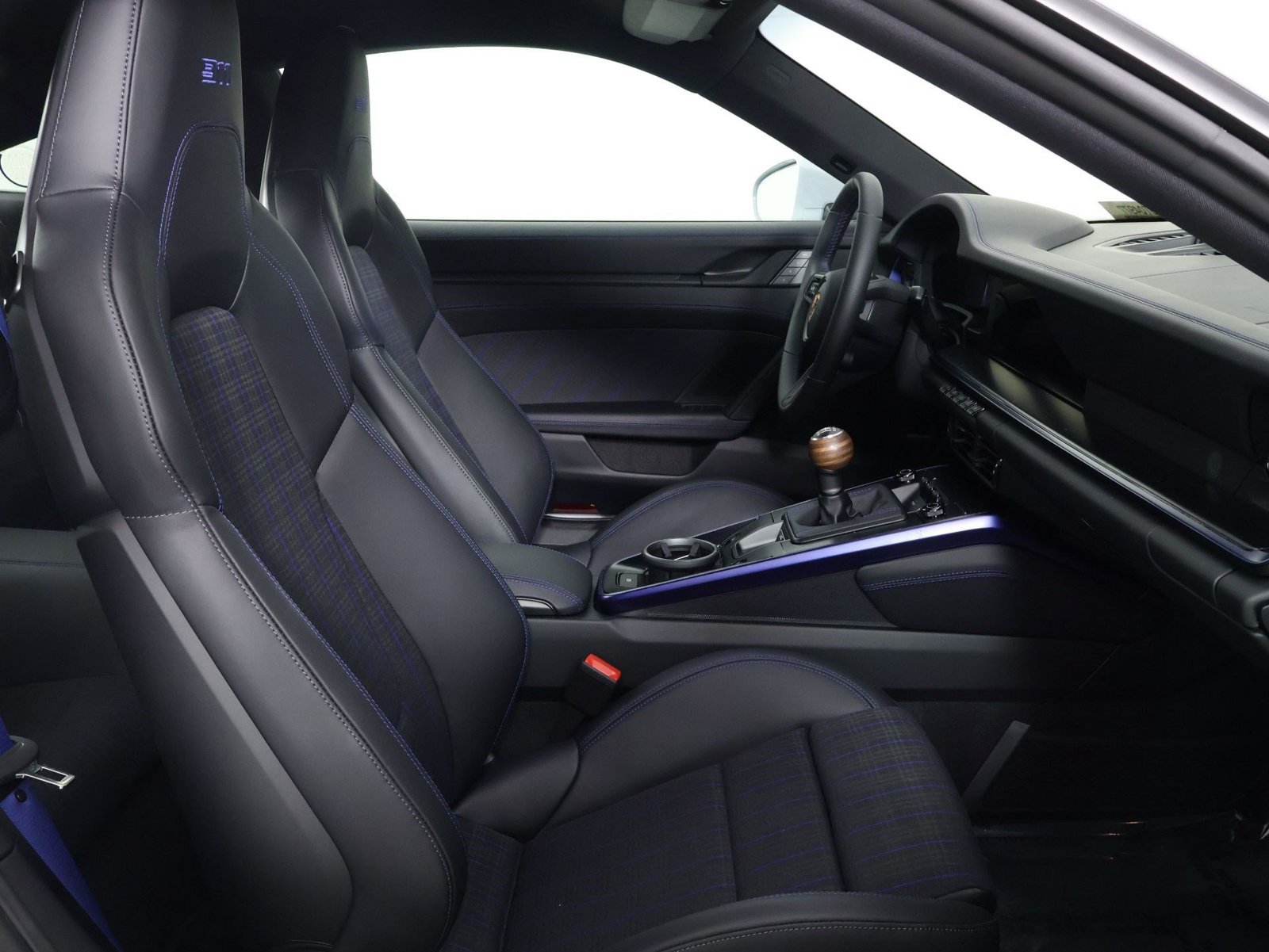 Certified 2026 Porsche 911 Carrera T RWD image 30