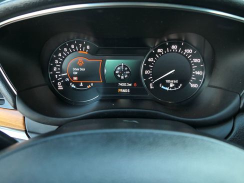 Used 2018 Lincoln MKC Select w/ Select Plus Package image 18