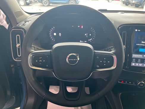 Used 2024 Volvo XC40 B5 Core AWD/4WD image 20
