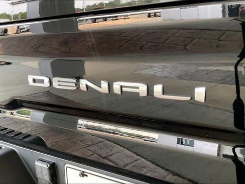 Used 2022 GMC Sierra 2500 Denali w/ Denali Ultimate Package AWD/4WD image 23