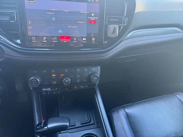 Used 2023 Dodge Durango R/T RWD image 12