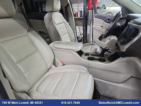 Used 2019 GMC Acadia Denali w/ Technology Package image 10