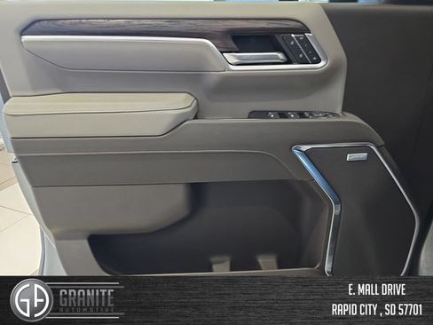 New 2026 GMC Sierra 2500 SLT w/ SLT Premium Package AWD/4WD image 11