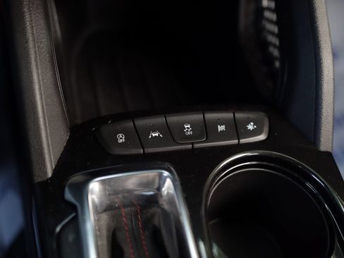 Used 2022 Chevrolet TrailBlazer RS FWD image 16