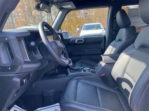 New 2025 Ford Bronco Big Bend w/ Black Diamond Package image 15