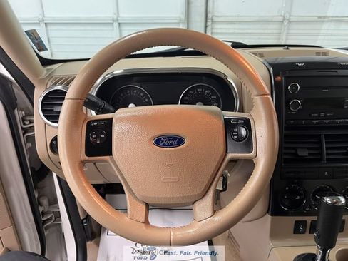Used 2009 Ford Explorer XLT RWD image 39