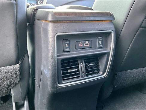 Certified 2023 Nissan Murano Platinum w/ Cargo Package FWD image 33