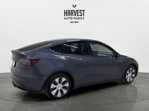 Used 2023 Tesla Model Y Long Range AWD/4WD image 7
