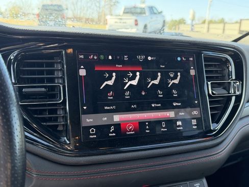 Used 2024 Dodge Durango GT image 22