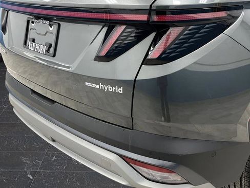 Used 2025 Hyundai Tucson Limited image 36