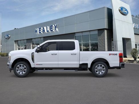 New 2026 Ford F250 Lariat w/ Chrome Package image 3