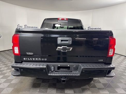 Used 2017 Chevrolet Silverado 1500 LTZ Z71 w/ Midnight Edition image 8
