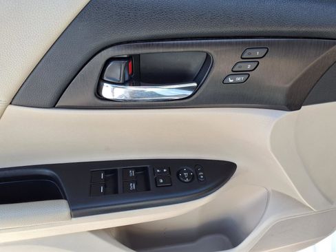Used 2013 Honda Accord EX-L image 21