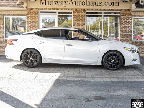 Used 2016 Nissan Maxima Platinum image 9