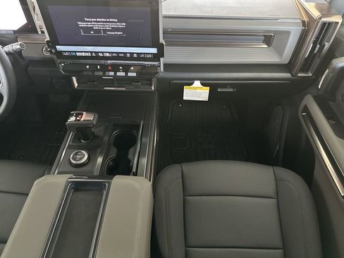 New 2025 GMC Hummer EV 3X image 19