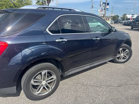 Used 2017 Chevrolet Equinox Premier w/ Enhanced Convenience Package AWD/4WD image 4