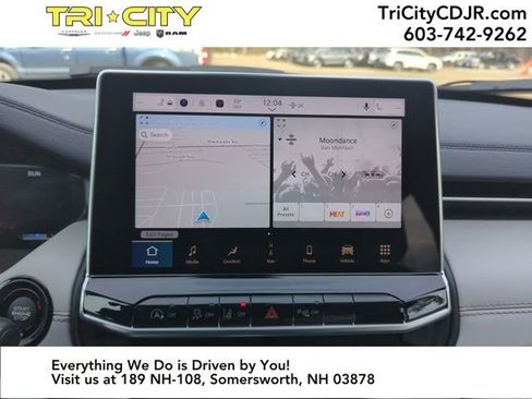 New 2026 Jeep Compass Limited image 16