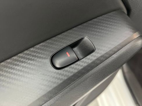 Used 2025 Nissan Altima 2.5 SV image 15