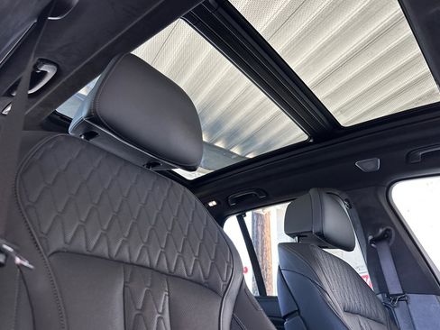 Used 2024 BMW X5 M60i AWD/4WD image 16