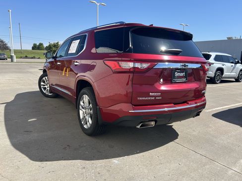 Used 2020 Chevrolet Traverse High Country AWD/4WD image 4