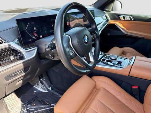 Used 2024 BMW X5 sDrive40i w/ Premium Package RWD image 26