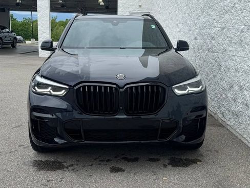 Used 2022 BMW X5 xDrive40i w/ M Sport Package AWD/4WD image 4