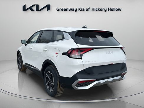New 2025 Kia Sportage LX image 5