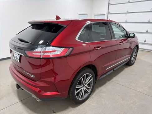 Used 2019 Ford Edge Titanium w/ Equipment Group 301A AWD/4WD image 4