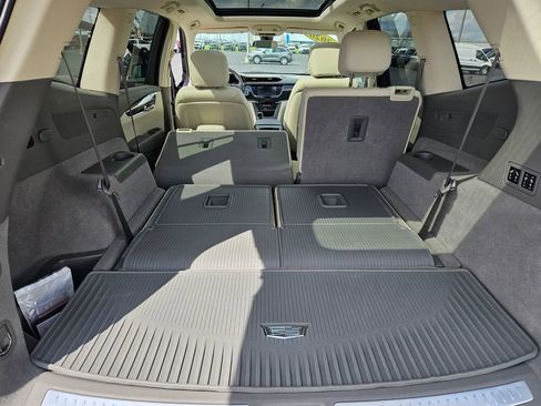 Used 2020 Cadillac XT6 Premium Luxury w/ LPO, Floor Liner Package image 27