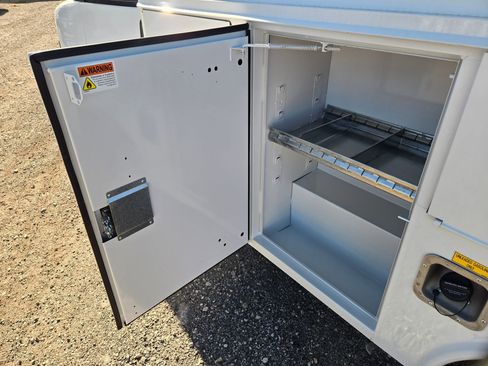 New 2025 Chevrolet Express 3500 w/ Power Convenience Package image 37