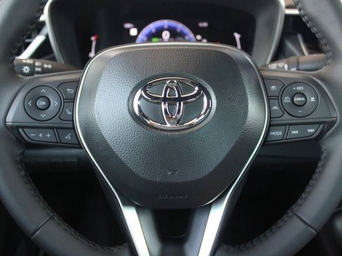 Used 2026 Toyota Corolla XSE FWD image 30