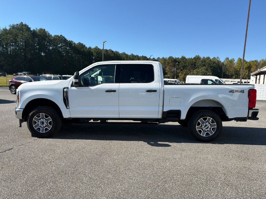 Used 2025 Ford F250 XLT AWD/4WD image 4