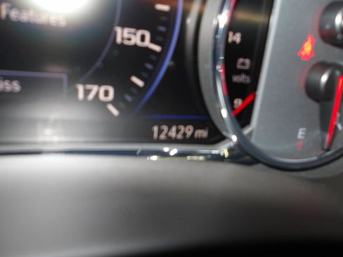 Used 2024 GMC Terrain Denali w/ Denali Premium Package AWD/4WD image 11