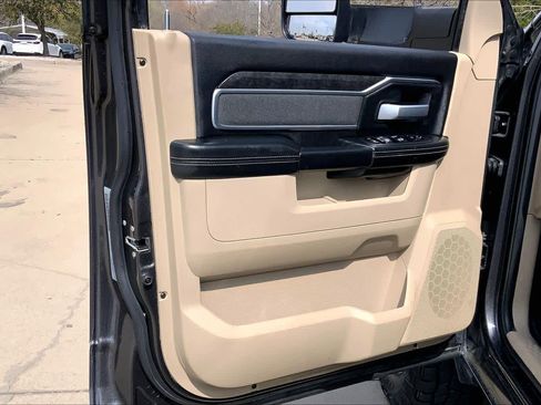 Used 2019 RAM 2500 Big Horn image 21