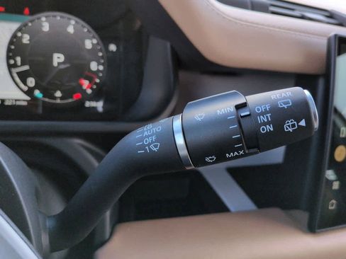 Certified 2025 Land Rover Defender 110 S image 27