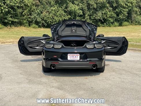Used 2022 Chevrolet Camaro LT w/ RS Package image 40