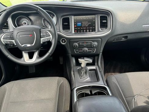 Used 2016 Dodge Charger SXT w/ Navigation & Travel Group RWD image 11