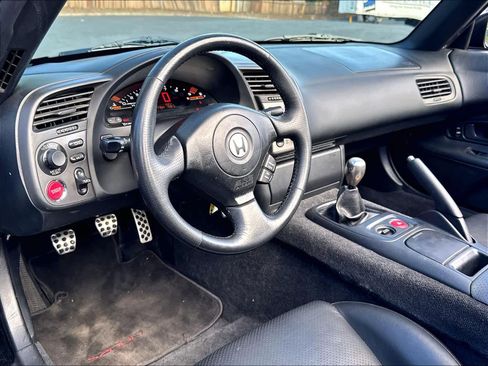 Used 2000 Honda S2000 image 17