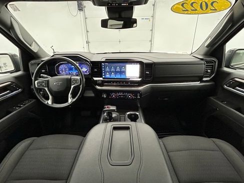 Used 2022 Chevrolet Silverado 1500 RST image 2