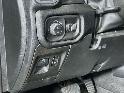 Used 2022 RAM 1500 Laramie RWD image 17