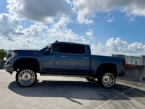 Used 2021 GMC Sierra 1500 Denali w/ Denali Ultimate Package AWD/4WD image 10