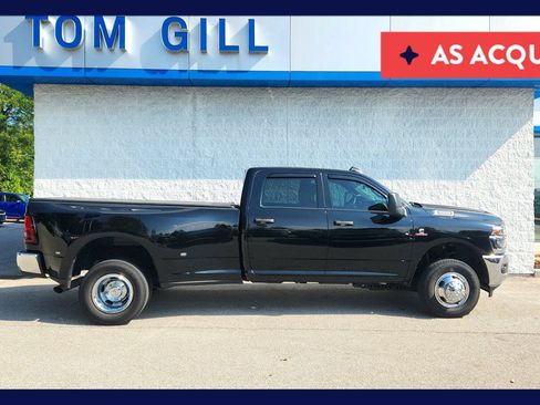 Used 2026 RAM 3500 Tradesman w/ Chrome Appearance Group A AWD/4WD image 1